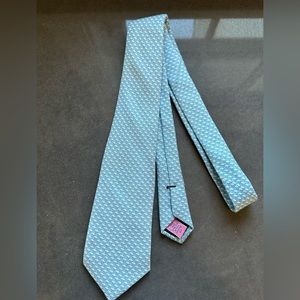 Vinyard Vines Boys Tie - Classic Whale pattern